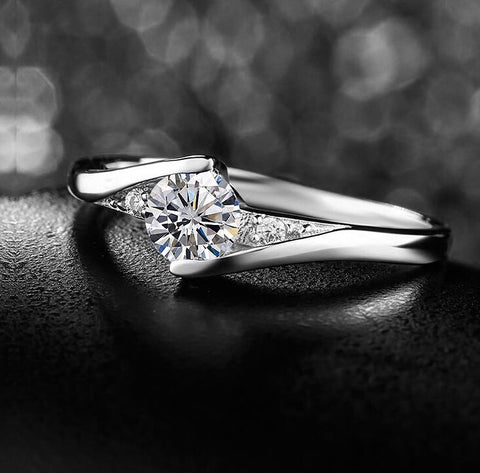 Abi Engagement Ring (Adjustable) - Loville.co