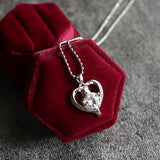 Complique Love Necklace